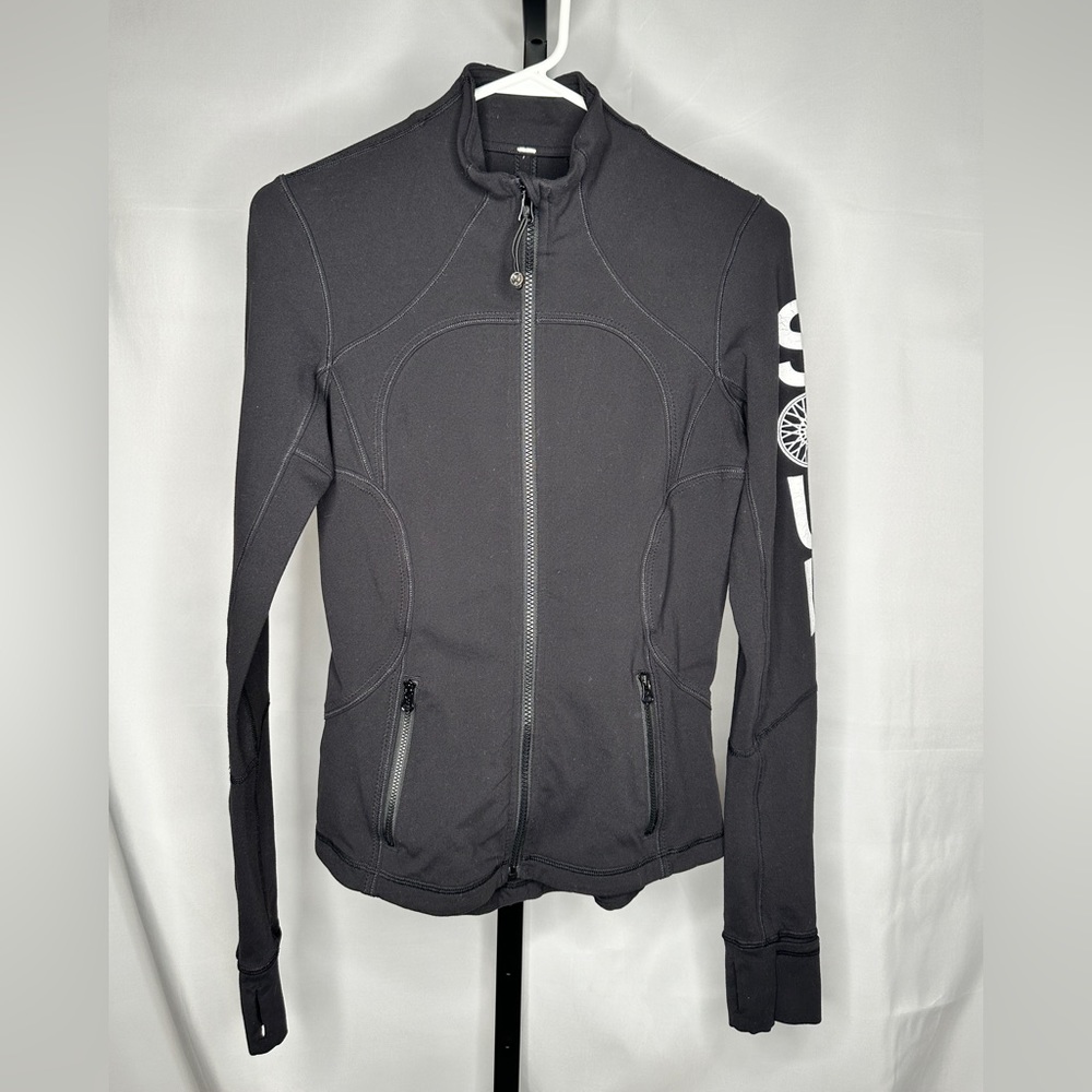 🍋 Lululemon Define Soul Cycle Women's Zip up Jacket Size 6